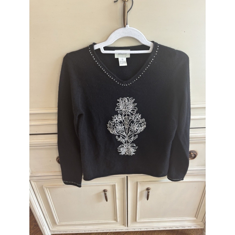 Neiman Marcus 100% Cashmere Black Vneck Sweater Embroidery Soft‎ Small Casual